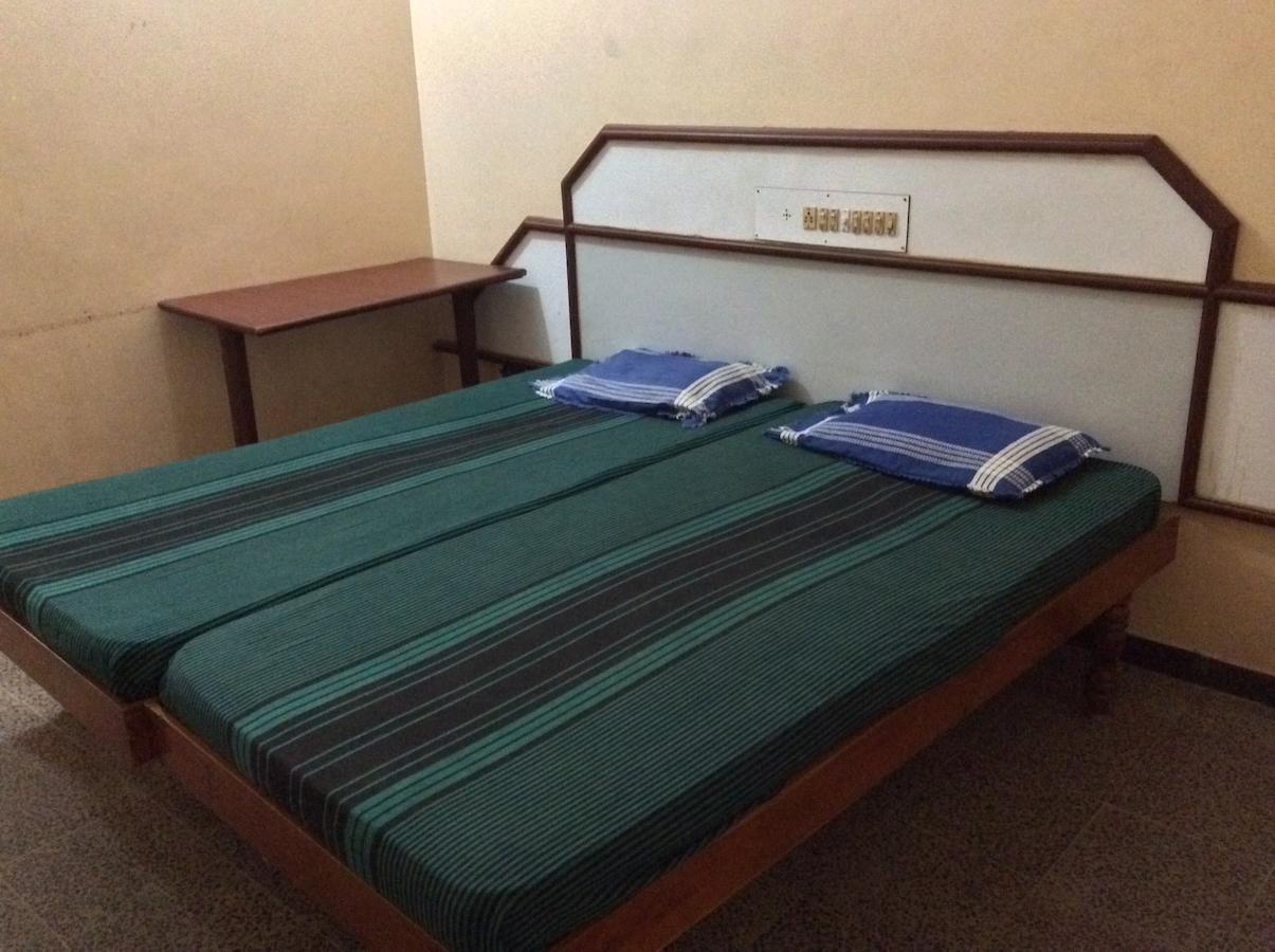 Sakthi Lodge Dharapuram エクステリア 写真