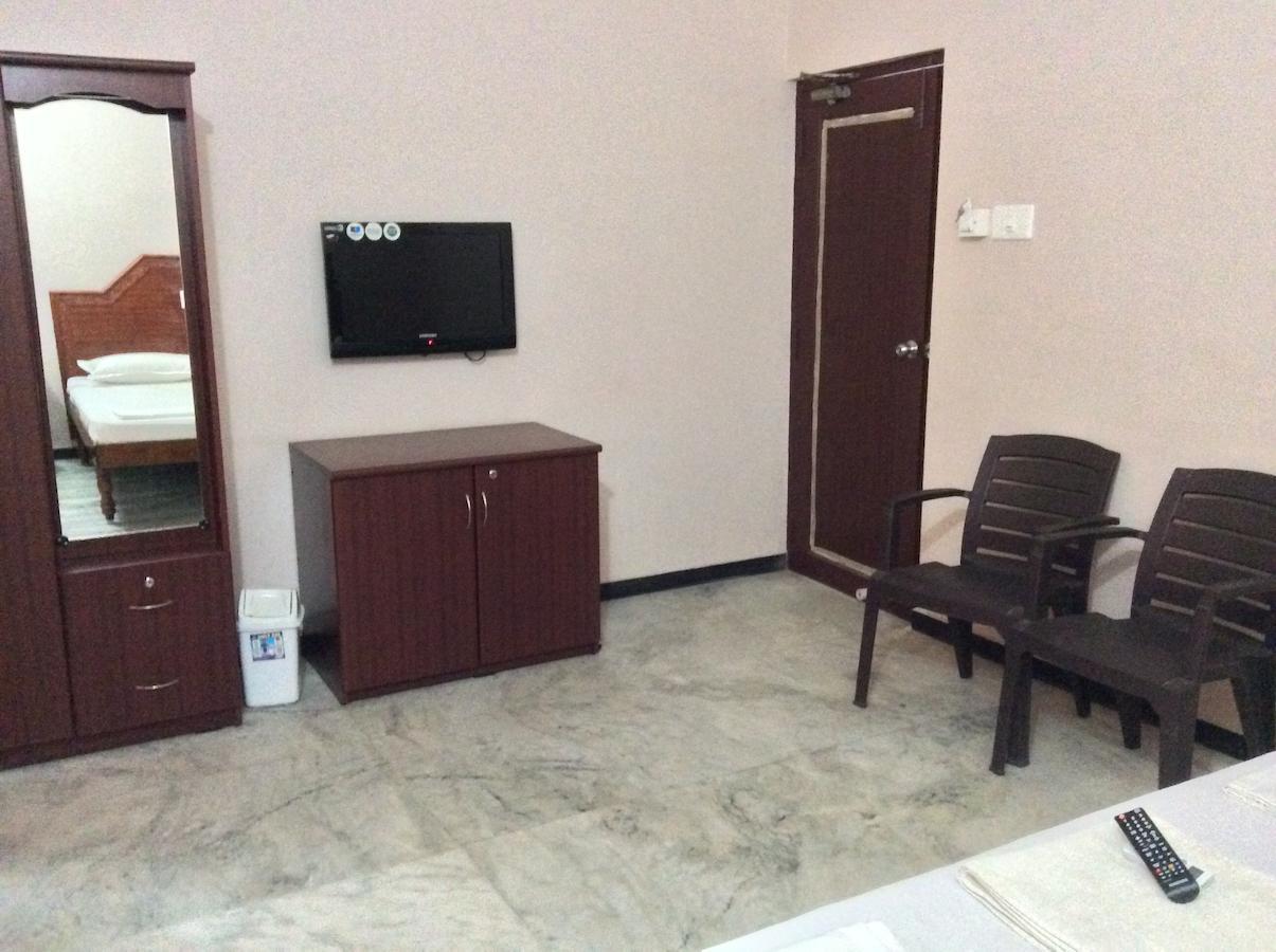 Sakthi Lodge Dharapuram 部屋 写真